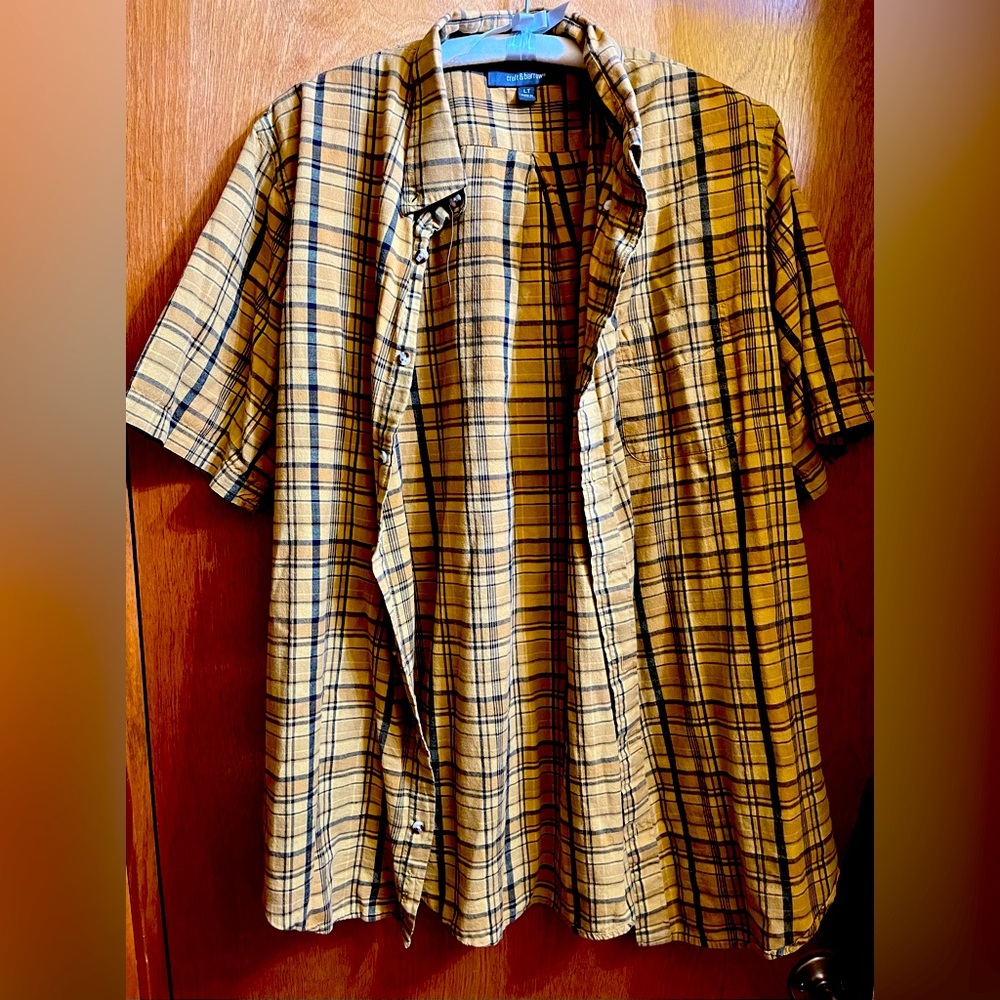 Croft & Barrow Yellow and Blue Casual Button Down Shirt